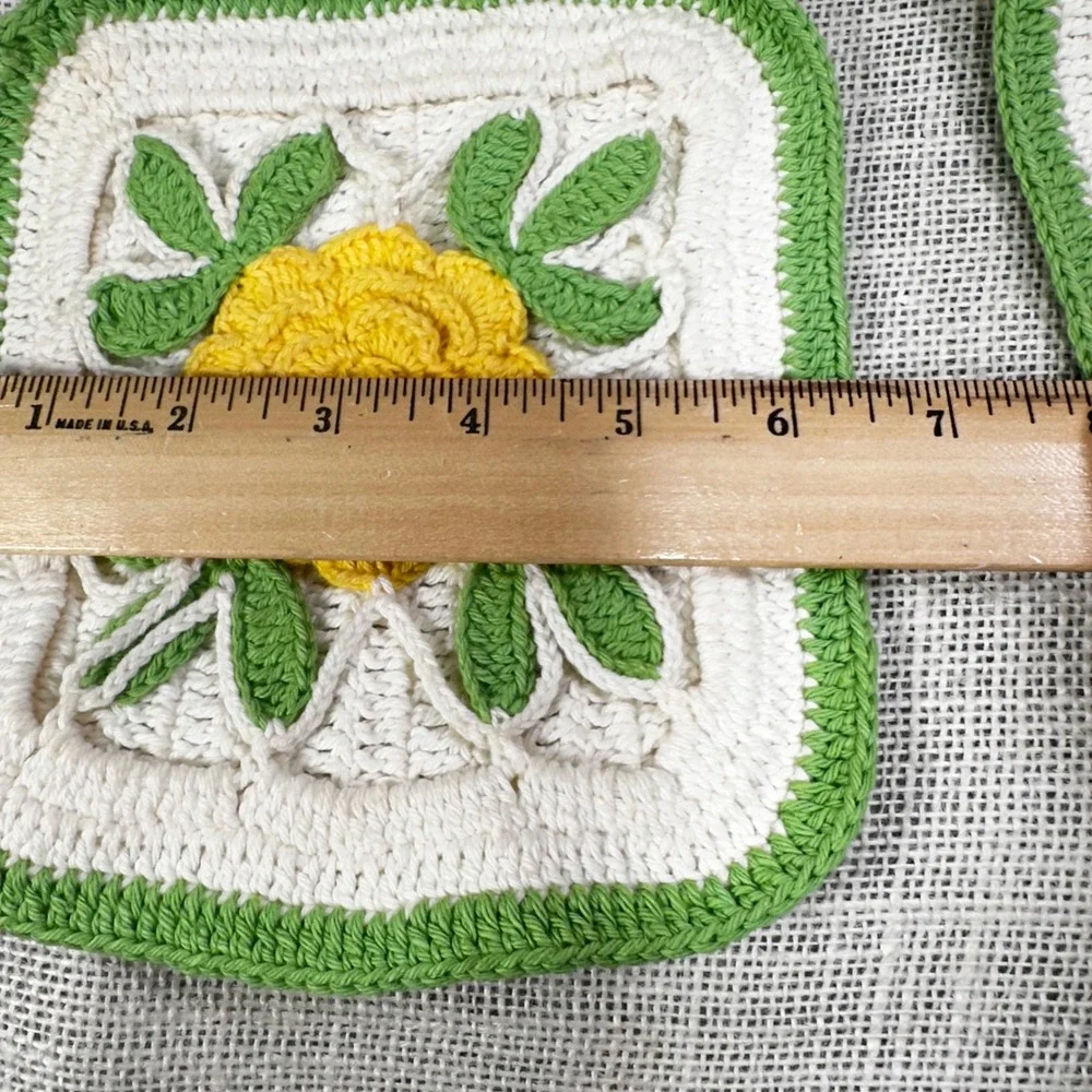 Vintage Handmade Crochet Potholder Set of 2 Yellow Rose Granny Square Green Trim